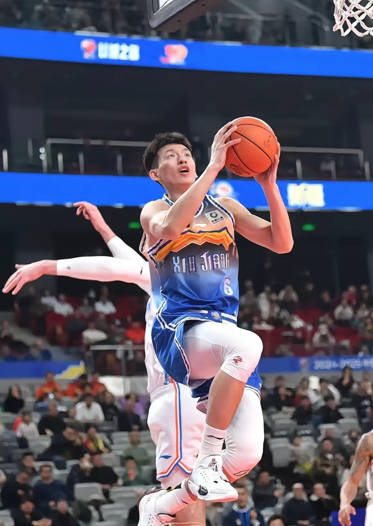 新疆队势不可挡，实现比赛巅峰