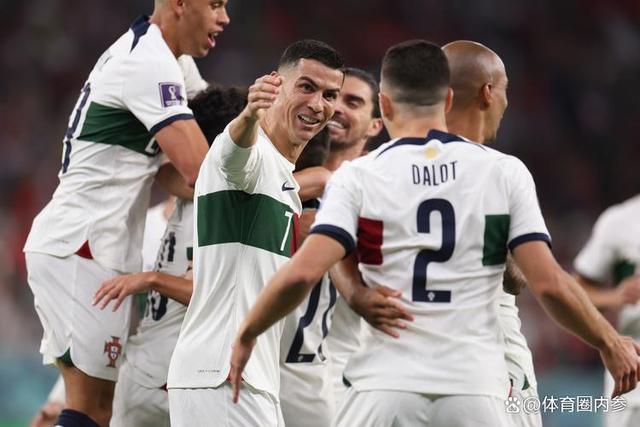 战术调整巧妙，球队稳住局势稳拿比赛的简单介绍