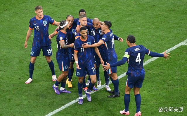 荷兰队成功晋级下一轮