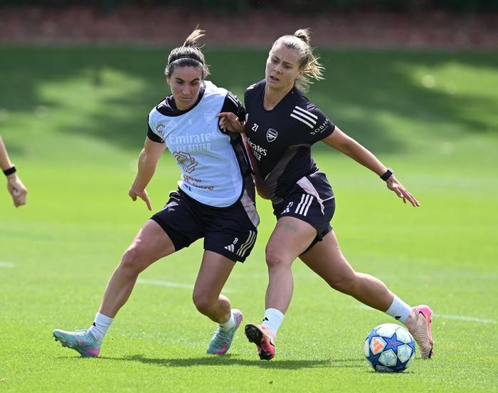 德国女足抵达里约热内卢，备战奥运会