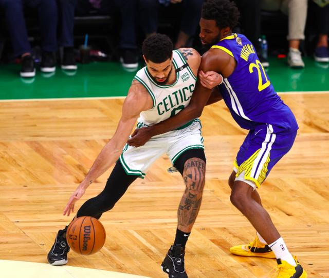 篮板统治者再次登顶得分榜前列的简单介绍