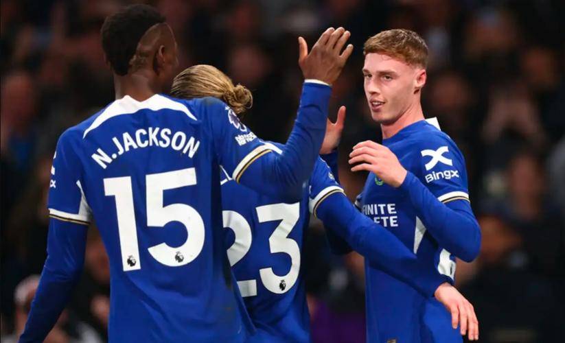 包含狼队主场胜出，实力展现抢三分的词条