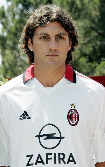 九游体育入口-包含足坛豪强精神抖擞，挥洒豪情，拼尽全力的词条