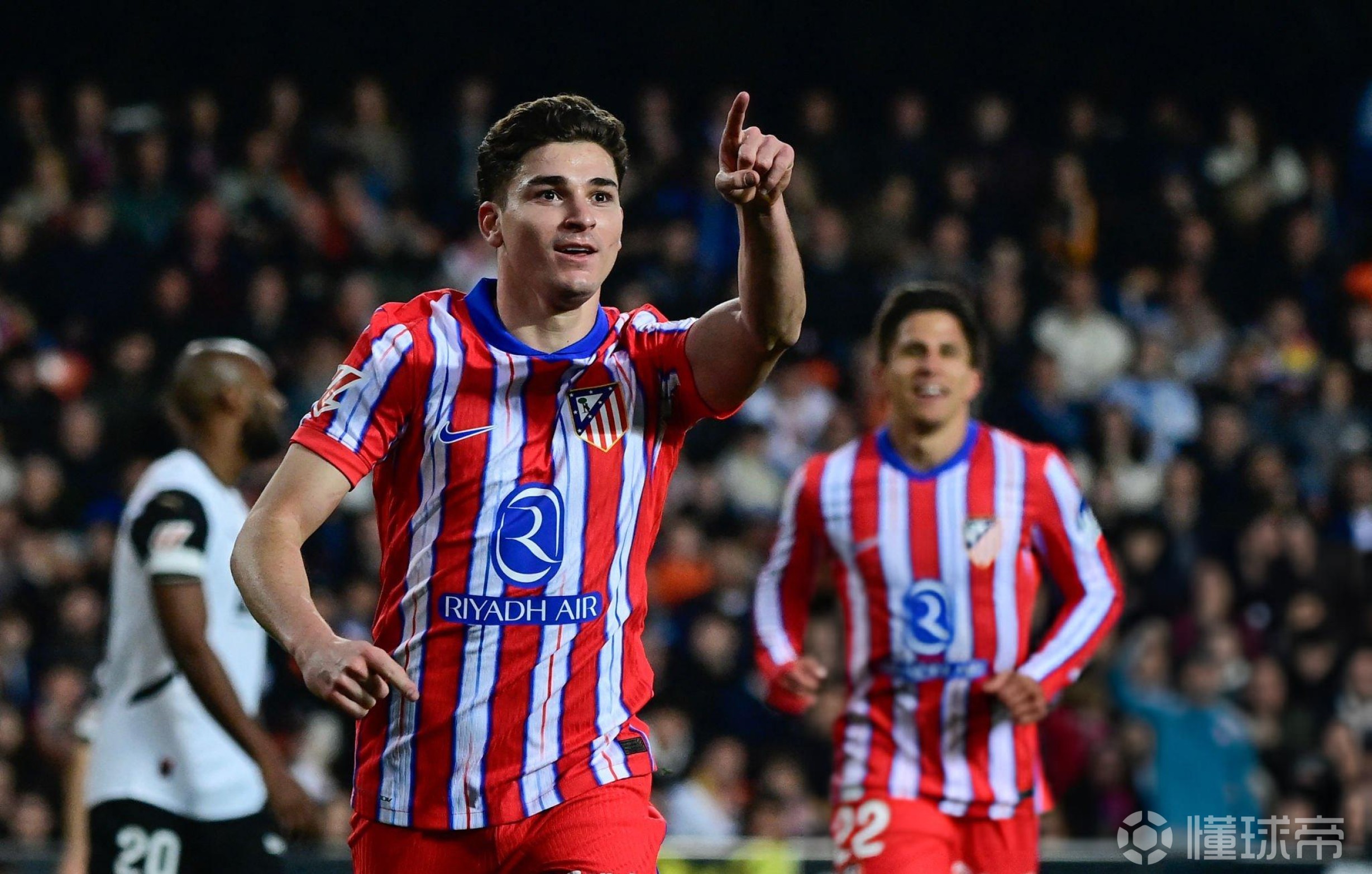 九游体育平台-包含马竞客场遭遇窘境，无缘全取三分的词条