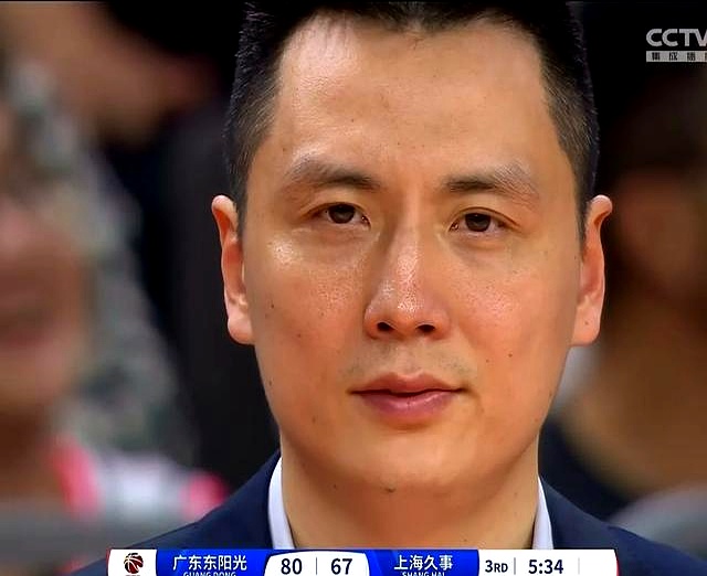 九游体育在线-沙尔克队实力不凡，备战对手争夺胜利