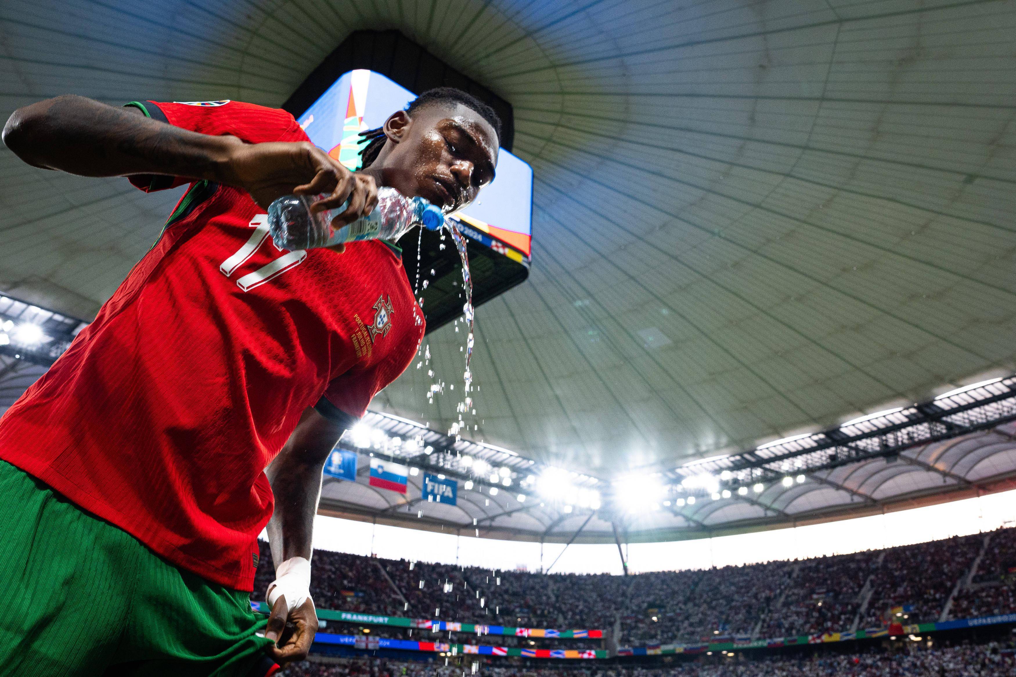 九游体育网页版入口-欧洲杯资格赛比赛精彩，球员技术出众的简单介绍