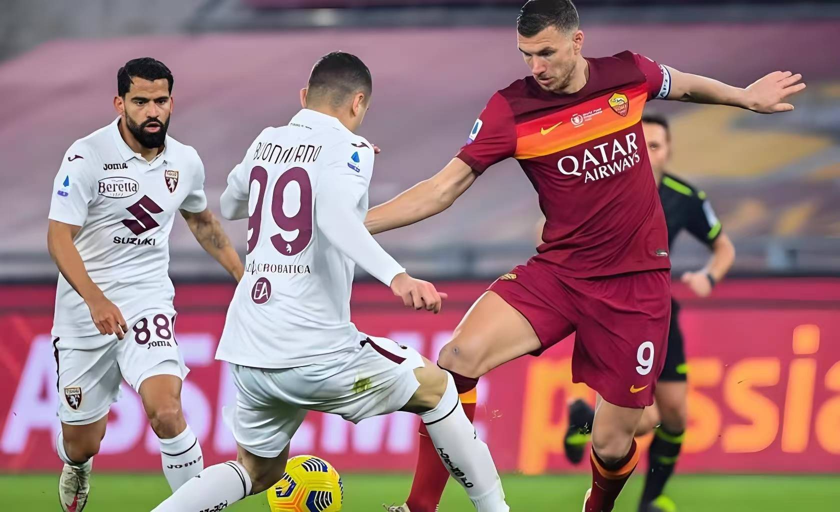 九游体育-意甲赛季开局如火如荼，球队角逐异常激烈的简单介绍