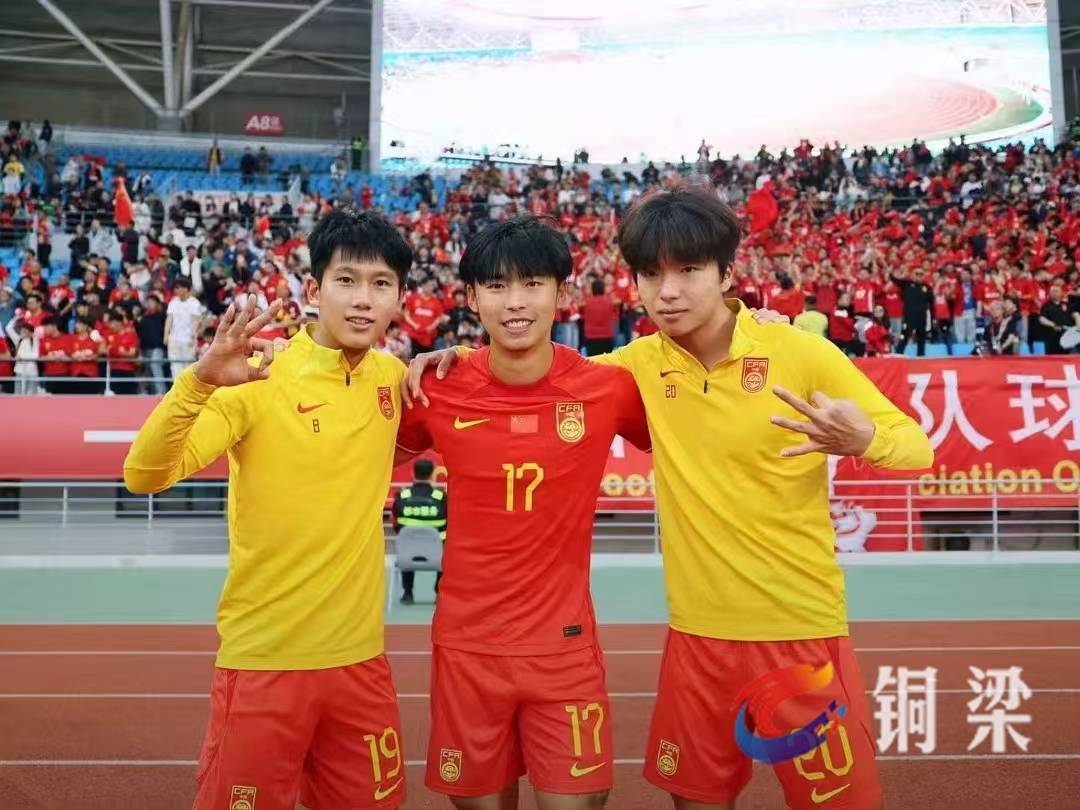 球队备战紧张，为国家争光全力拼搏的简单介绍