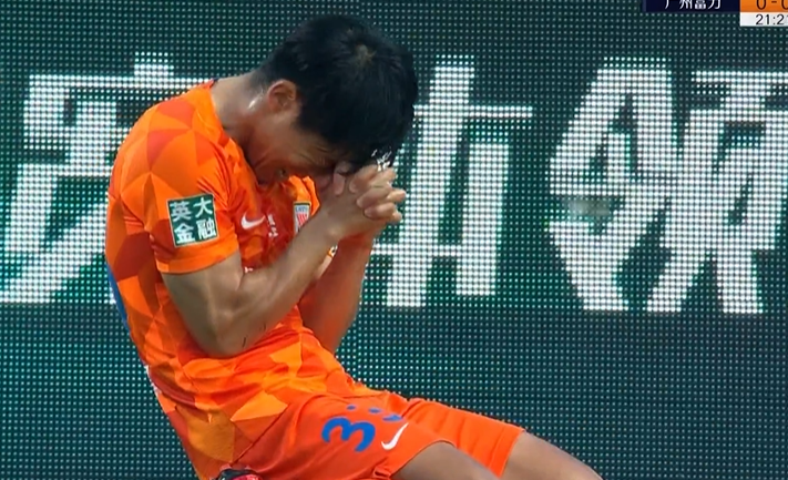 富力客场失利，遭遇对手强势阻击